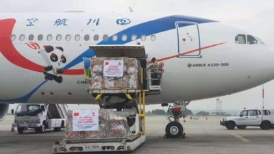 काठमाडौं आइपुग्यो चीनले अनुदानमा दिएको स्वास्थ्य सामग्री