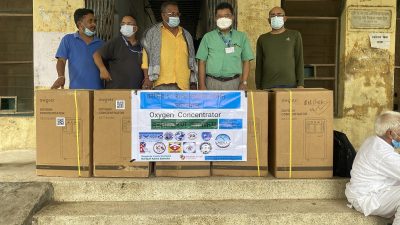 स्कटल्याण्डका नेपालीद्वारा नारायणी अस्पताललाई पाँच थान अक्सिजन कन्सन्ट्रेटर सहयोग