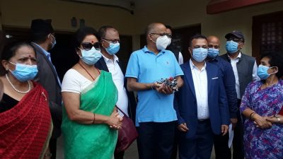 नर्सिङ कलेजका संचालकहरुले चिकित्सा आयोगलाई बुझाए चावी