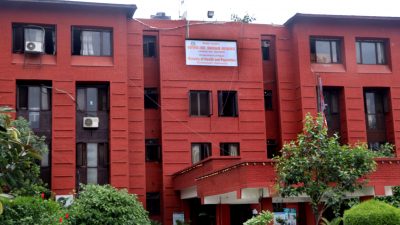 अस्पतालहरुलाई नन कोभिड सेवा सुचारु गर्न स्वास्थ्य मन्त्रालयको निर्देशन