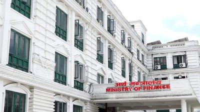 कोभिड-१९ प्रभावित अतिविपन्न ५ लाख परिवारलाई १० हजार नगद दिइदै