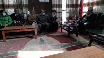 नेपाल निजामति कर्मचारी युनियनले स्वास्थ्यमन्त्रीलाई भन्यो, ‘कर्मचारी सरुवामा राजनीतिक गन्ध&hellip;