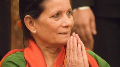 प्रचण्ड पत्नी सीतालाई कोभिड संक्रमण, आईसीयूमा उपचार हुँदै