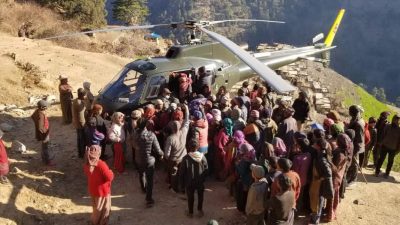 नेपाली सेनाद्वारा ४ जना गर्भवती महिलाको हेलिकप्टरबाट उद्धार