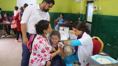 आजदेखि झण्डै ७५ लाख बालबालिकालाई टाइफाइड विरुद्धको खोप दिइदैं