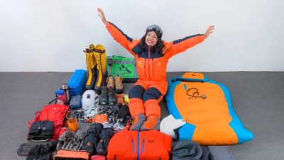 सगरमाथा चढ्ने पहिलो नेपाली महिला डाक्टर बनिन् प्रिती भुषाल