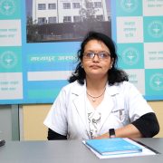 १०० शैय्याको अस्पताल हाँक्दै डा. रविना, जसको नेतृत्वमा ३०० जना कर्मचारी छन्