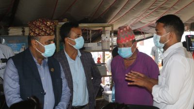 कोभिड संक्रमण बढ्न थालेपछि गौरीफन्टा नाकाको अनुगमन [फोटो फिचर]
