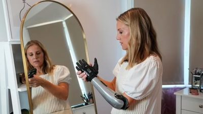 वैज्ञानिकले बनाए दिमागको इसारामा चल्ने बायोनिक हात, दैनिक काम गर्न&hellip;